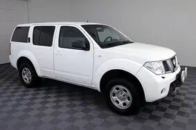 For sale used car Nissan Pathfinder, 2007, 486 000 km, 2.5, 126 kW, diesel, manual, four-wheel drive, 694BVX, VSKJVWR51U0186786