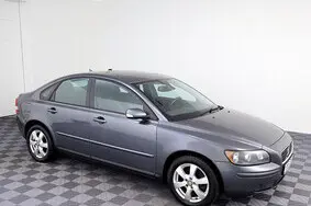 Продается подержанный автомобиль Volvo S40, 2004, 233 000 км, 2.4, 169 kW, бензин, автомат, передний привод, 955BHR, YV1MS384942003941