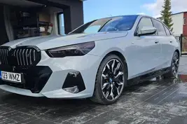 Продается подержанный автомобиль BMW i5, 2023, 13 000 км, 105 kW, электричество, автомат, задний привод, 123WMZ, WBY31FK04RCP23080