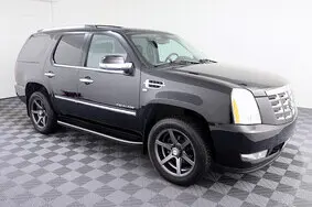 Müüa kasutatud auto Cadillac Escalade, 2007, 262 000 km, 6.2, 409 kW, bensiin+lpg, automaat, nelikvedu, 180BAI, 1GYFK63877R400808