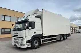 Продается подержанный vehicle Volvo FM500 6x2*4 + RETARDER + CARRIER SUPRA 1250 + DOUBLE STOCK, 2018, 650 000 км, 375 kW, дизель, автомат, YV2XT40C6JA827610