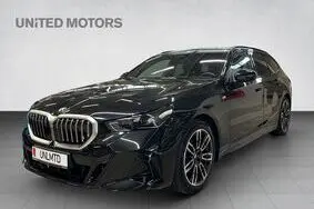 Продается подержанный автомобиль BMW 520 Touring M-Sportpakett, 2025, 4 000 км, 145 kW, гибрид, автомат, полный привод, WBA21GW06SCT96861