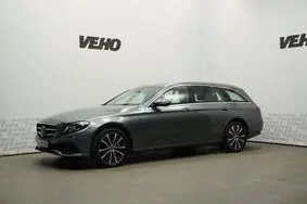 Продается подержанный автомобиль Mercedes-Benz E 300 de T Avantgarde, 2020, 127 900 км, 2.0, 143 kW, подключаемый гибрид, автомат, задний привод, W1K2132161A803665