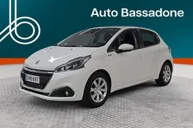 Продается подержанный автомобиль Peugeot 208, 2018, 80 000 км, 1.2, 61 kW, бензин, механическая, передний привод, VF3CCHMRPJW103152
