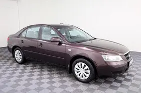 For sale used car Hyundai Sonata, 2005, 205 000 km, 2.4, 119 kW, petrol, manual, front-wheel drive, 523AUO, KMHET41CP5A039904