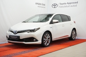 Müüa подержанный автомобиль Toyota Auris Active Plus, 2015, 1.8, 73 kW, гибрид б+э, автомат, передний привод, 054MPM, SB1MS3JE60E172838