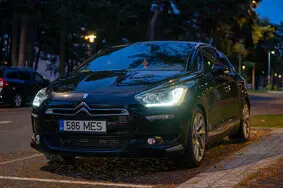 For sale used car Citroën DS5, 2012, 163 000 km, 1.6, 147 kW, petrol, manual, front-wheel drive, 586MES, VF7KF5FU8CS516338