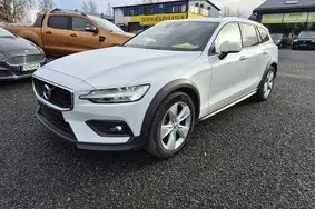 Müüa kasutatud auto Volvo V60 Cross Country D4 Business Plus AWD, 2019, 242 000 km, 2.0, 140 kW, diisel, automaat, nelikvedu, YV1ZZA8VCK1006238