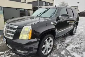 Müüa подержанный автомобиль Cadillac Escalade Platinum, 2011, 6.0, 248 kW, гибрид б+э, автомат, полный привод, 30ZRN