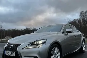 Продается подержанный автомобиль Lexus IS 300, 2013, 227 000 км, 2.5, 133 kW, гибрид, автомат, задний привод, 282LRC, JTHBH5D2605008440