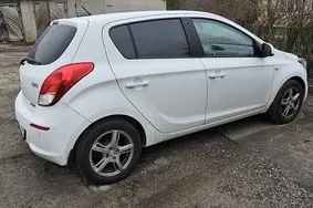 Продается подержанный автомобиль Hyundai i20, 2014, 212 000 км, 1.1, 55 kW, дизель, механическая, передний привод, 633BVS, NLHBA51PAFZ346734