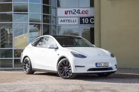 Продается подержанный автомобиль Tesla Model Y, 2022, 55 400 км, 155 kW, электричество, автомат, полный привод, 155DDV, XP7YGCEL3PB057516