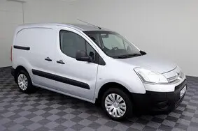 Продается подержанный vehicle Citroën Berlingo, 2014, 186 000 км, 1.6, 72 kW, бензин, механическая, передний привод, 407MJJ, VF77C5FK0DJ867382
