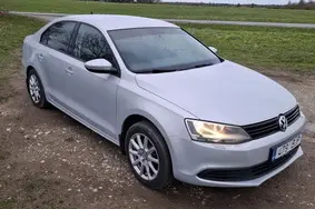 Продается подержанный автомобиль Volkswagen Jetta, 2013, 205 650 км, 1.4, 90 kW, бензин, механическая, передний привод, 479BJP, WVWZZZ16ZDM037288