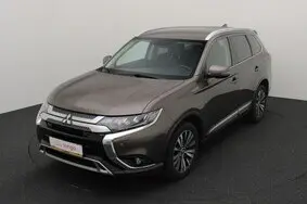 Продается подержанный автомобиль Mitsubishi Outlander, 2019, 153 026 км, 2.0, 110 kW, бензин, автомат, полный привод, LGH144, JMBXTGF7WKZ009967
