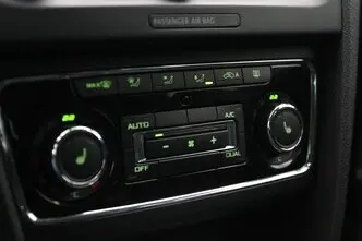 Škoda Superb, 1.4, 92 kW, bensiin, manuaal, esivedu