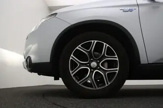 Mitsubishi Outlander, 2.0, 89 kW, pistikhübriid, automaat, nelikvedu
