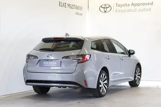 Toyota Corolla, 1.8, 72 kW, гибрид, автомат, передний привод
