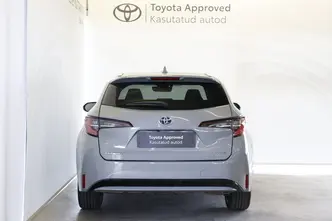 Toyota Corolla, 1.8, 72 kW, гибрид, автомат, передний привод