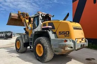 Liebherr L 550 4X4, 130 kW, diisel, automaat