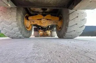 Liebherr L 550 4X4, 130 kW, diisel, automaat