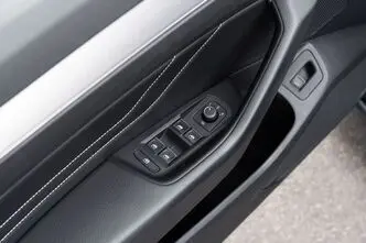 Volkswagen Passat, 2.0, 140 kW, бензин, автомат