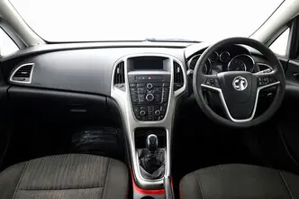 Opel Astra, 1.4, 100 kW, бензин, механическая, передний привод