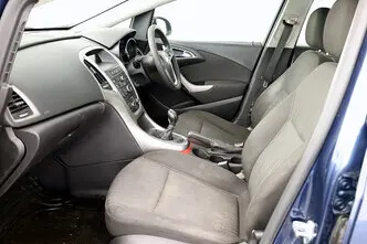 Opel Astra, 1.4, 100 kW, бензин, механическая, передний привод