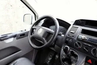 Volkswagen Transporter, 2.5, 130 kW, дизель, механическая, передний привод