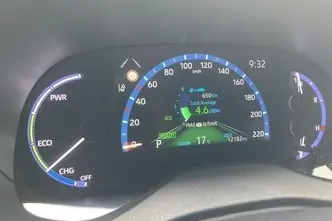 Toyota Yaris Cross, 1.5, 68 kW, hübriid, automaat, esivedu