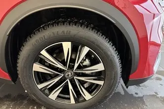 Lexus LBX, 1.5, 67 kW, гибрид, автомат, передний привод