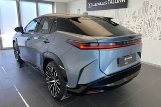 Lexus RZ, 132 kW, электричество, полный привод