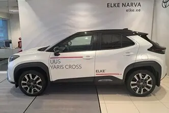 Toyota Yaris Cross, 1.5, 68 kW, гибрид, автомат, полный привод