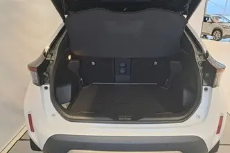 Toyota Yaris Cross, 1.5, 68 kW, гибрид, автомат, полный привод