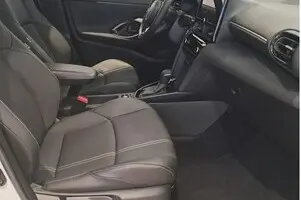 Toyota Yaris Cross, 1.5, 68 kW, гибрид, автомат, полный привод