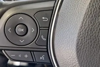 Toyota Corolla Cross, 2.0, 112 kW, гибрид, автомат, полный привод
