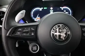 Alfa Romeo Tonale, 1.5, 96 kW, hybrid, automatic, front-wheel drive