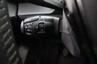 Peugeot 208, 1.2, 55 kW, bensiin, manuaal, esivedu