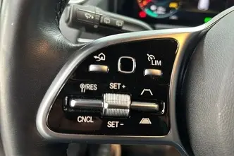 Mercedes-Benz EQA, elekter, automaat, esivedu