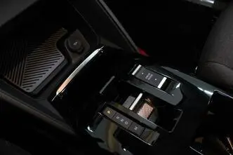 Citroën C4, 1.2, 96 kW, bensiin, automaat, esivedu