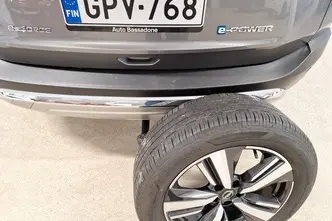 Nissan X-Trail, 1.5, 157 kW, гибрид, автомат, полный привод