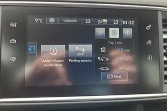 Peugeot 308, 1.2, 96 kW, бензин, механическая, передний привод