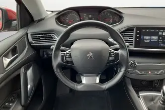 Peugeot 308, 1.2, 96 kW, бензин, механическая, передний привод