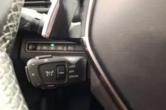 Peugeot 3008, 1.6, 133 kW, подключаемый гибрид, автомат, передний привод