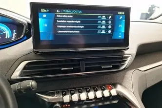 Peugeot 3008, 1.6, 133 kW, подключаемый гибрид, автомат, передний привод