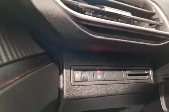 Peugeot 3008, 1.2, 96 kW, бензин, автомат, передний привод