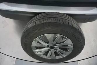 Peugeot e-2008, electric, automatic, front-wheel drive