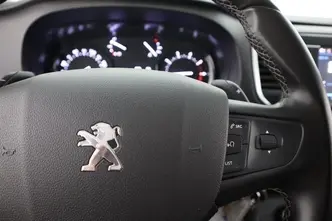 Peugeot Expert, 2.0, 106 kW, дизель, автомат, передний привод