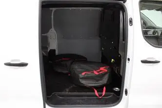 Citroën e-Jumpy, 100 kW, elekter, automaat, esivedu