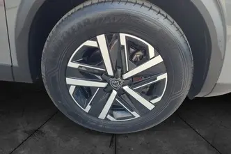 Peugeot e-2008, electric, automatic, front-wheel drive